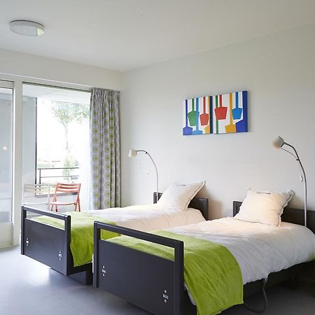 Hotel Middelpunt - Gratis Parking - Ontbijt Inbegrepen! ミデルケルケ 部屋 写真