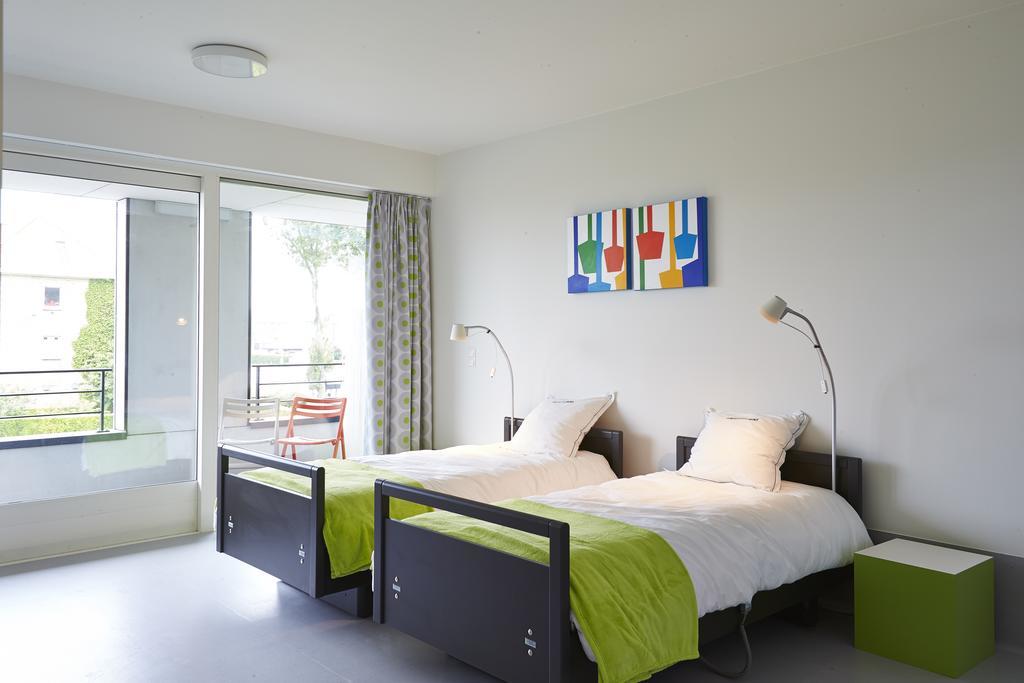 Hotel Middelpunt - Gratis Parking - Ontbijt Inbegrepen! ミデルケルケ 部屋 写真