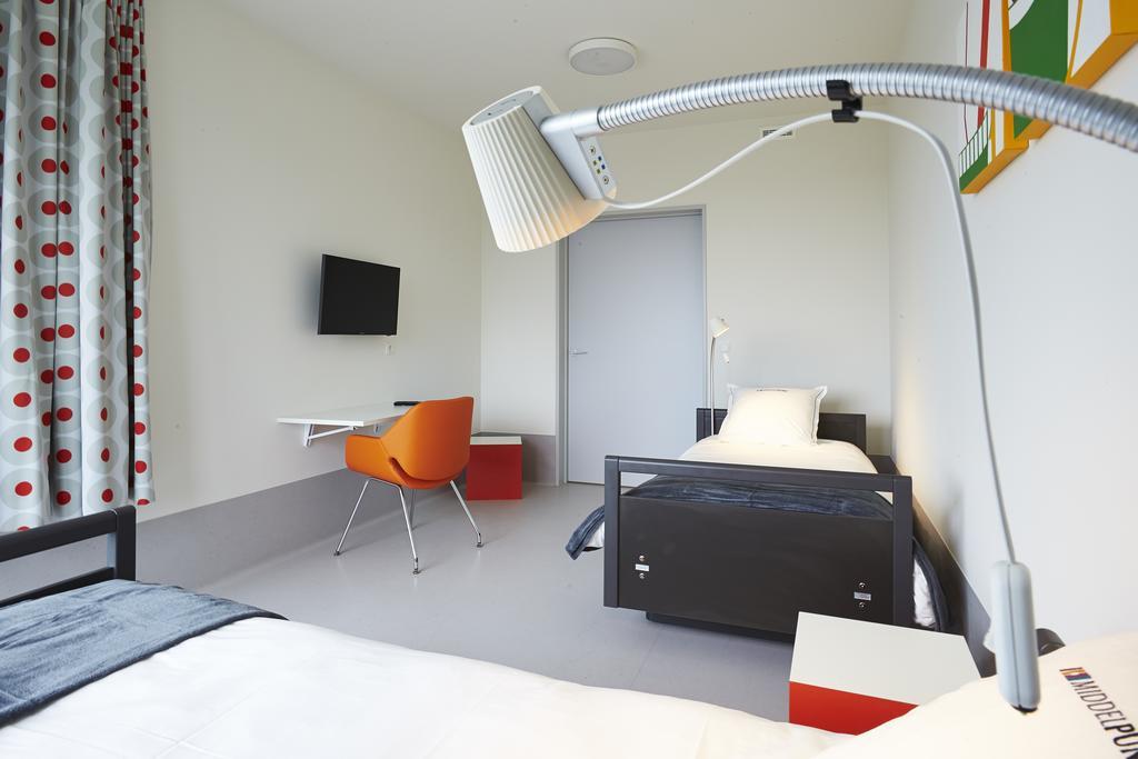 Hotel Middelpunt - Gratis Parking - Ontbijt Inbegrepen! ミデルケルケ 部屋 写真
