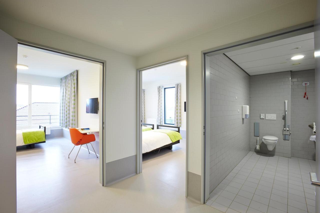 Hotel Middelpunt - Gratis Parking - Ontbijt Inbegrepen! ミデルケルケ エクステリア 写真